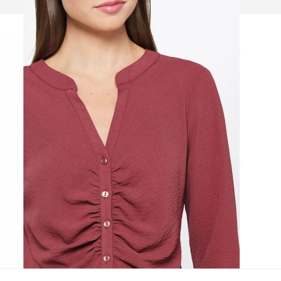 Fortune & Ivy Button Front Blouse ($25 or 2/$30!) - Picture 4 of 5